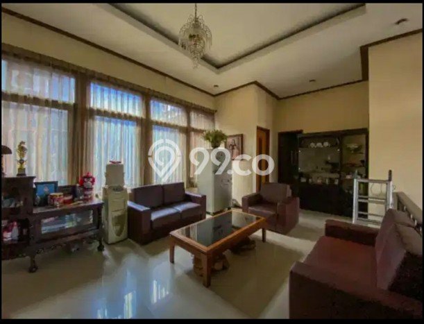 Hunian Mewah LB 600m2 Siap Pakai Desain Elegan di Turangga, Bandung Hunian Mewah LB 600m2 Siap Pakai Desain Elegan di Turangga, Bandung