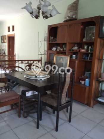 Dijual Rumah Luas Elegan Dengan View Cantik di Burangrang, Bandung Dijual Rumah Luas Elegan Dengan View Cantik di Burangrang, Bandung