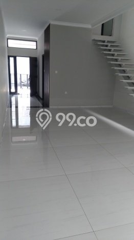 Rumah Minimalis 5 KT LT 107m2 di BKR Rumah Minimalis 5 KT LT 107m2 di BKR