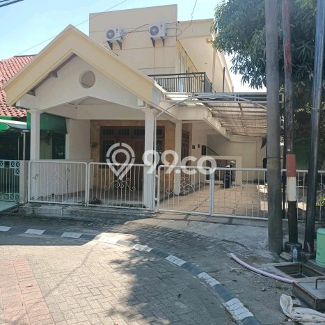 Dijual Rumah Premium dengan Fasilitas Sekitar Komplit di Wiyung, Surabaya Dijual Rumah Premium dengan Fasilitas Sekitar Komplit di Wiyung, Surabaya