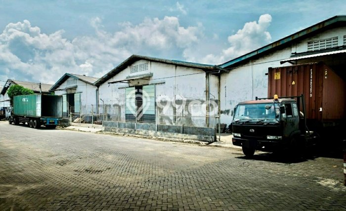 FOR SALE! Gudang di Asemrowo Surabaya, LT 2100m2, LB 2800m2 FOR SALE! Gudang di Asemrowo Surabaya, LT 2100m2, LB 2800m2