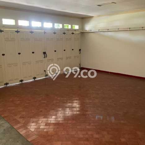 Rumah Mewah LB 500m2 Siap Huni Desain Elegan di Bintaro, Jakarta Selatan Rumah Mewah LB 500m2 Siap Huni Desain Elegan di Bintaro, Jakarta Selatan