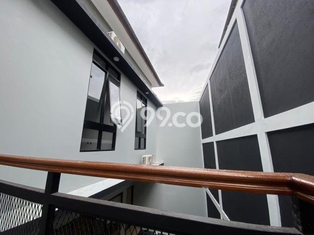 Rumah Mewah LB 390m2 Siap Pakai Desain Elegan di Bintaro, Tangerang Selatan Rumah Mewah LB 390m2 Siap Pakai Desain Elegan di Bintaro, Tangerang Selatan