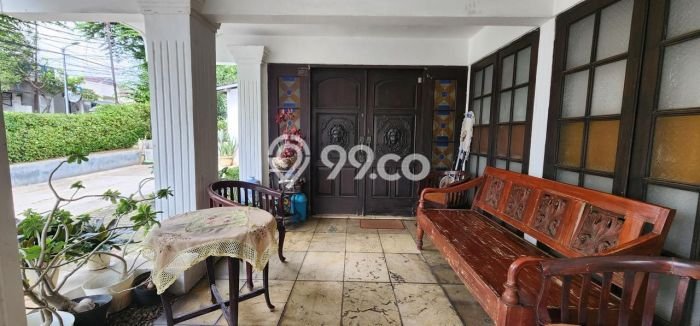 Rumah Mewah LB 450m2 Siap Huni Desain Elegan di Cipete, Jakarta Selatan Rumah Mewah LB 450m2 Siap Huni Desain Elegan di Cipete, Jakarta Selatan