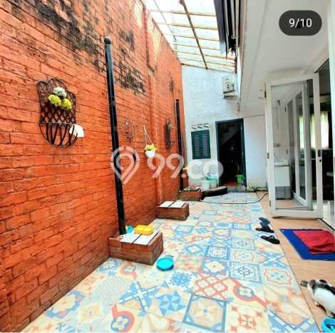 Hunian Mewah LB 141m2 Siap Huni Desain Elegan di Bintaro, Tangerang Selatan Hunian Mewah LB 141m2 Siap Huni Desain Elegan di Bintaro, Tangerang Selatan