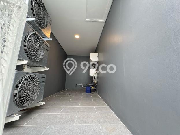Rumah Modern 3 KT di Bintaro Tangerang Selatan Semi Furnished Rumah Modern 3 KT di Bintaro Tangerang Selatan Semi Furnished