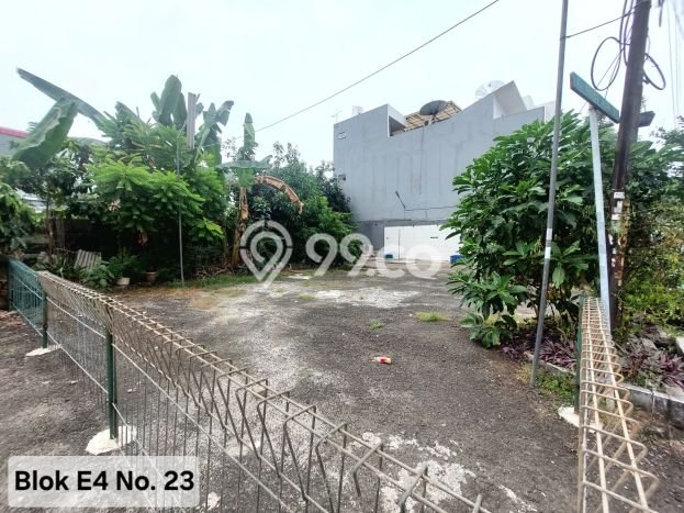 Tanah Dijual Lokasi Strategis di Jakarta Barat dengan Luas 144m2 Tanah Dijual Lokasi Strategis di Jakarta Barat dengan Luas 144m2