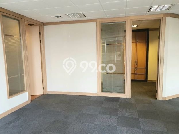 Kantor Disewa di Jakarta Selatan dengan LB 218m2 Area Komersial Ramai Kantor Disewa di Jakarta Selatan dengan LB 218m2 Area Komersial Ramai