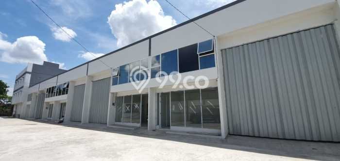 Gudang For Rent Kawasan , Luas 600m2m², Lokasi Bisnis, Jalan Utama Gudang For Rent Kawasan , Luas 600m2m², Lokasi Bisnis, Jalan Utama