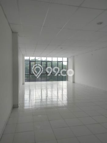 Ruko di Teluk Naga, Luas 200m², Area Komersial, Siap Operasi Ruko di Teluk Naga, Luas 200m², Area Komersial, Siap Operasi