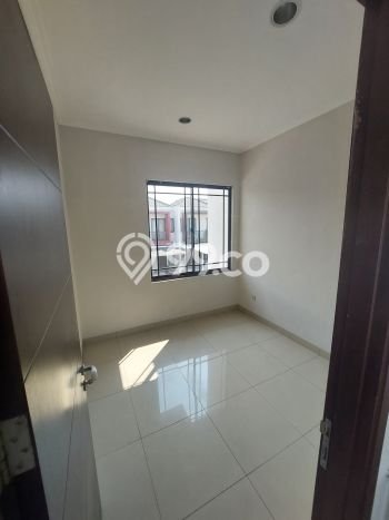 Rumah Sejuk di Green Lake City, 3 KT, Bebas Macet Rumah Sejuk di Green Lake City, 3 KT, Bebas Macet