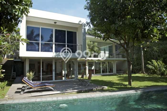 For Sale! Premium House LT 1500m2 Desain Elegan di Kemang For Sale! Premium House LT 1500m2 Desain Elegan di Kemang