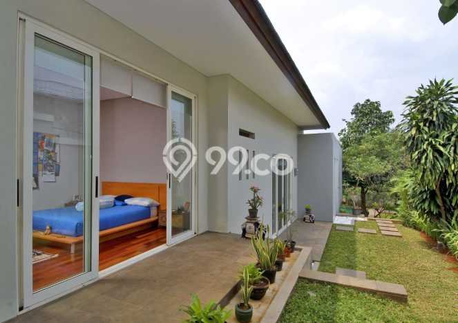 For Sale! Premium House LT 1500m2 Desain Elegan di Kemang For Sale! Premium House LT 1500m2 Desain Elegan di Kemang