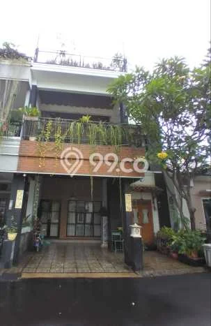 Rumah Luas Asri 3 KT Siap Pakai di Bintaro Tangerang Selatan Rumah Luas Asri 3 KT Siap Pakai di Bintaro Tangerang Selatan