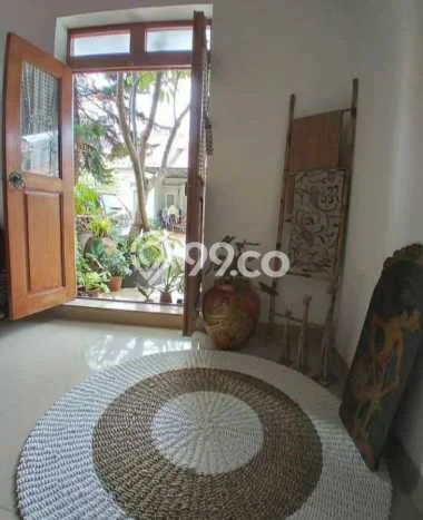 Rumah Luas Asri 3 KT Siap Pakai di Bintaro Tangerang Selatan Rumah Luas Asri 3 KT Siap Pakai di Bintaro Tangerang Selatan