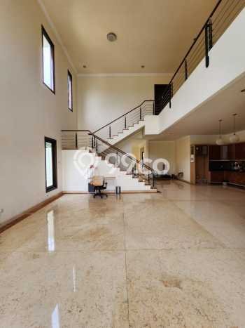 Jual Rumah Mewah Elegan Dengan View Cantik di Lebak Bulus, Jakarta Selatan Jual Rumah Mewah Elegan Dengan View Cantik di Lebak Bulus, Jakarta Selatan