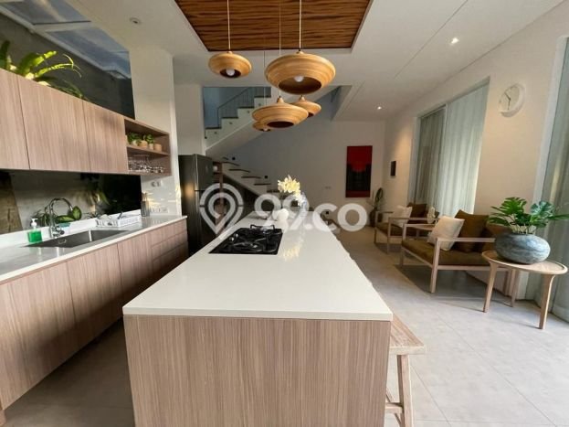 Rumah Luxury Modern Siap Huni di Seminyak Badung Rumah Luxury Modern Siap Huni di Seminyak Badung