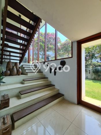 Rumah Elit Modern Tanpa Renovasi di Pangkalan Jati Depok Rumah Elit Modern Tanpa Renovasi di Pangkalan Jati Depok