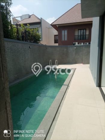 Jual Rumah Luas Elegan Dengan View Cantik di Kemang, Jakarta Selatan Jual Rumah Luas Elegan Dengan View Cantik di Kemang, Jakarta Selatan
