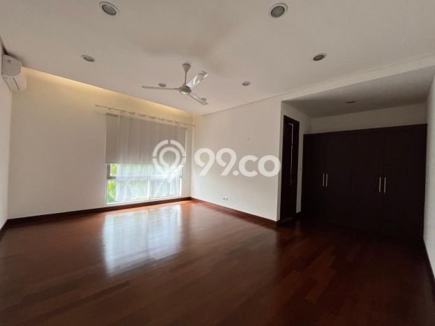 Rumah Kontrakan Jakarta Selatan LT 550m2 LB 6600m2 Area Pondok Indah Rumah Kontrakan Jakarta Selatan LT 550m2 LB 6600m2 Area Pondok Indah
