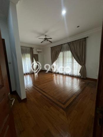Disewakan Rumah Strategis LT 900m2 / LB 700m2 di Pondok Indah, Jakarta Selatan Disewakan Rumah Strategis LT 900m2 / LB 700m2 di Pondok Indah, Jakarta Selatan