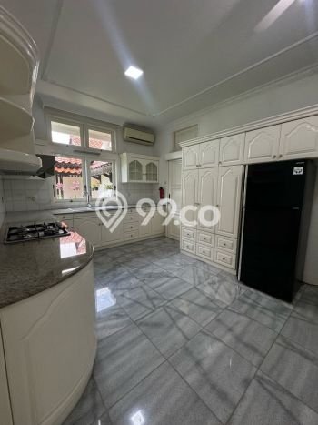 Jarang Ada! Rumah Sewa 5 Kamar Bagus Siap Huni Pondok Indah Jarang Ada! Rumah Sewa 5 Kamar Bagus Siap Huni Pondok Indah