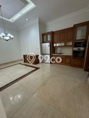Disewakan Rumah Strategis LT 900m2 / LB 700m2 di Pondok Indah, Jakarta Selatan Disewakan Rumah Strategis LT 900m2 / LB 700m2 di Pondok Indah, Jakarta Selatan