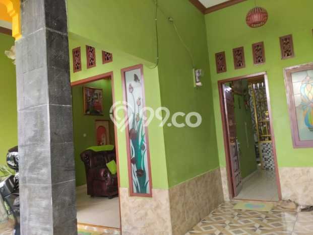 Dijual Rumah 3 Kamar Lokasi Ideal Nyaman dan Strategis di Waringinkurung Dijual Rumah 3 Kamar Lokasi Ideal Nyaman dan Strategis di Waringinkurung