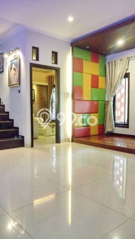 Siap Huni Hunian Elit 5 Kamar di Cibeber Dekat ke Mana Saja Siap Huni Hunian Elit 5 Kamar di Cibeber Dekat ke Mana Saja