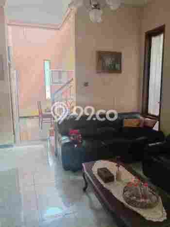 For Sale Hunian Rumah Terawat 4 Kamar di Alun-alun Contong, Surabaya For Sale Hunian Rumah Terawat 4 Kamar di Alun-alun Contong, Surabaya