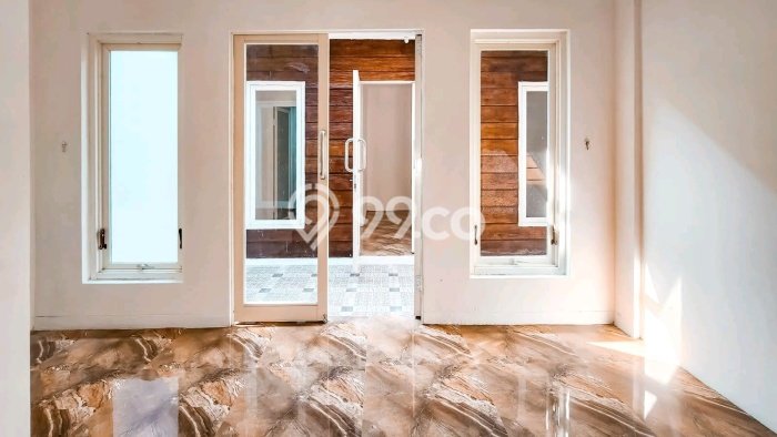 Rumah lokasi Sidoarjo, Sidoarjo, Luas 133m2m² Bangunan 90m2m² Rumah lokasi Sidoarjo, Sidoarjo, Luas 133m2m² Bangunan 90m2m²