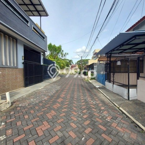 Ready to Use! Premium House LT 96m2 Desain Elegan di Semanan Ready to Use! Premium House LT 96m2 Desain Elegan di Semanan