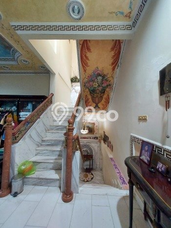 Rumah di Duri Kepa, Jakarta Barat, LT 224m² Bangunan 500m² Rumah di Duri Kepa, Jakarta Barat, LT 224m² Bangunan 500m²