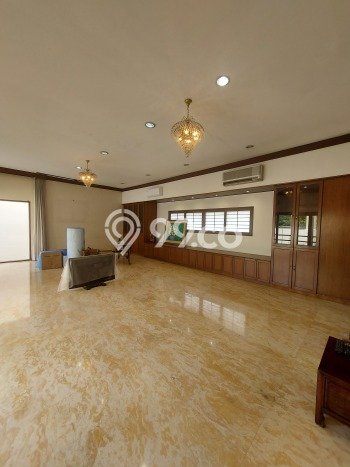 Rumah area Menteng, 4 KM, Design Modern, LT 510m² LB 250m² Rumah area Menteng, 4 KM, Design Modern, LT 510m² LB 250m²