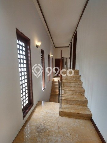Rumah area Menteng, 4 KM, Design Modern, LT 510m² LB 250m² Rumah area Menteng, 4 KM, Design Modern, LT 510m² LB 250m²