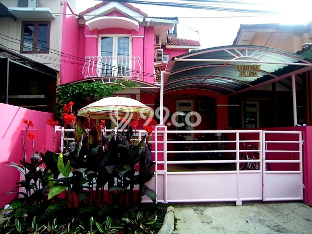 Kost Dijual di Gading Serpong dengan 9 KT dan Luas 160m2 Kost Dijual di Gading Serpong dengan 9 KT dan Luas 160m2