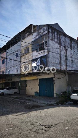 Ruko Dijual di Prime Area Jakarta Barat Luas 188m2 Ruko Dijual di Prime Area Jakarta Barat Luas 188m2