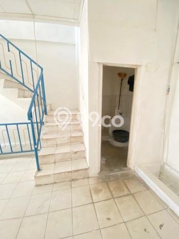 Ruko Dijual di Prime Area Jakarta Barat Luas 188m2 Ruko Dijual di Prime Area Jakarta Barat Luas 188m2