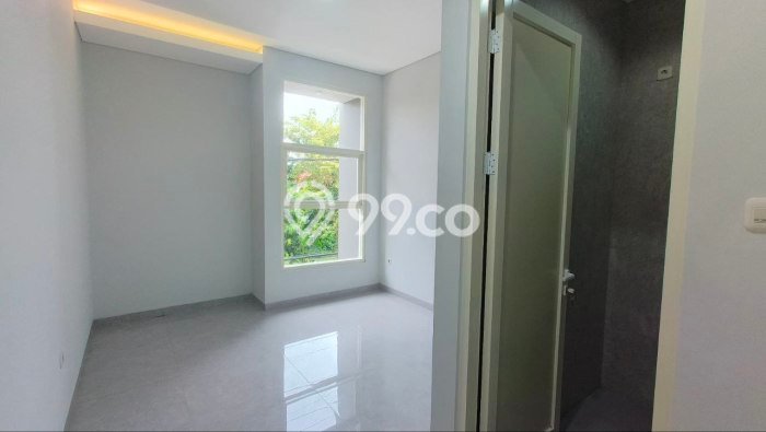 For Sale! Premium House LT 140m2 Desain Elegan di Manyar For Sale! Premium House LT 140m2 Desain Elegan di Manyar