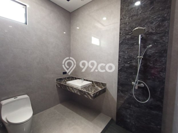 Dijual Rumah Luas Elegan Dengan View Cantik di Citraland, Surabaya Dijual Rumah Luas Elegan Dengan View Cantik di Citraland, Surabaya