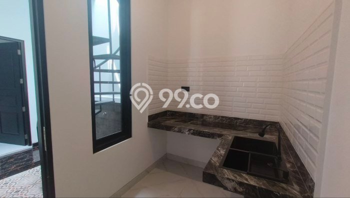 Jual Rumah Luas Megah Dengan View Cantik di Galaxy, Surabaya Jual Rumah Luas Megah Dengan View Cantik di Galaxy, Surabaya
