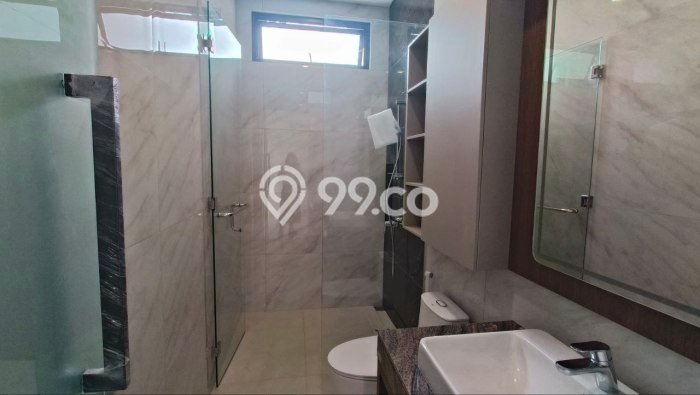Dijual Rumah Luas Megah Dengan View Cantik di Citraland, Surabaya Dijual Rumah Luas Megah Dengan View Cantik di Citraland, Surabaya