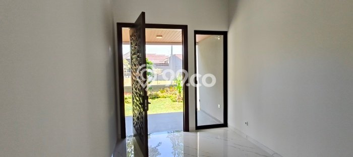 Jual Rumah Mewah Elegan Dengan View Cantik di Citraland, Surabaya Jual Rumah Mewah Elegan Dengan View Cantik di Citraland, Surabaya