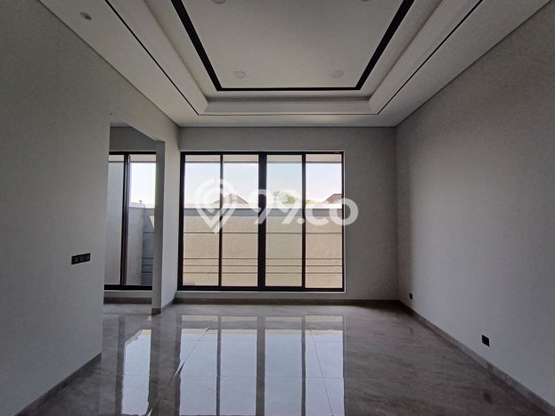Dijual Rumah Luas Elegan Dengan View Cantik di Citraland, Surabaya Dijual Rumah Luas Elegan Dengan View Cantik di Citraland, Surabaya