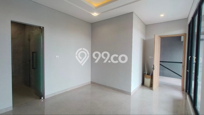 Dijual Rumah Luas Megah Dengan View Cantik di Citraland, Surabaya Dijual Rumah Luas Megah Dengan View Cantik di Citraland, Surabaya