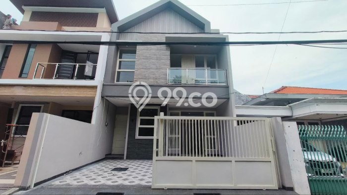 For Sale! Premium House LT 140m2 Desain Elegan di Manyar For Sale! Premium House LT 140m2 Desain Elegan di Manyar