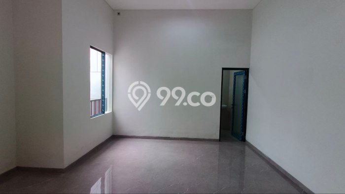 Rumah Elit Modern Tanpa Renovasi di Manyar Surabaya Rumah Elit Modern Tanpa Renovasi di Manyar Surabaya