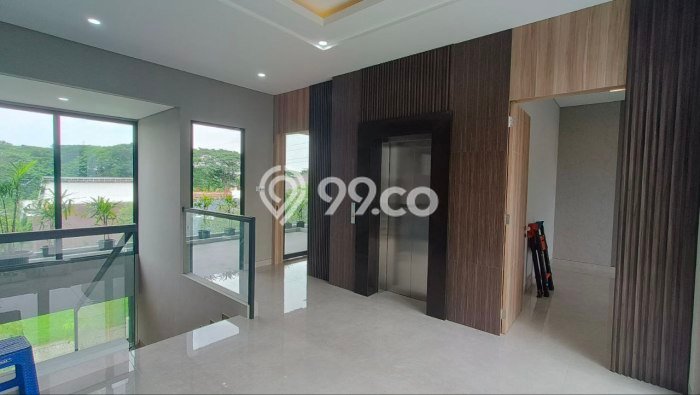 Dijual Rumah Luas Megah Dengan View Cantik di Citraland, Surabaya Dijual Rumah Luas Megah Dengan View Cantik di Citraland, Surabaya