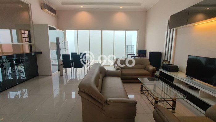 Hunian Mewah LB 300m2 Siap Huni Desain Elegan di Galaxy, Surabaya Hunian Mewah LB 300m2 Siap Huni Desain Elegan di Galaxy, Surabaya