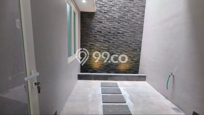 For Sale! Premium House LT 140m2 Desain Elegan di Manyar For Sale! Premium House LT 140m2 Desain Elegan di Manyar